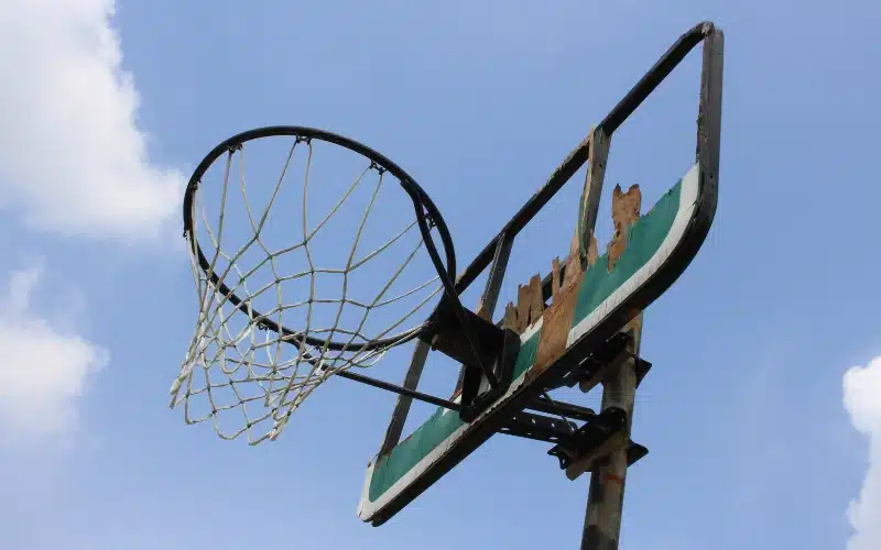 RisksofNeglectingSafetyinSportsEquipment - RMA Sport